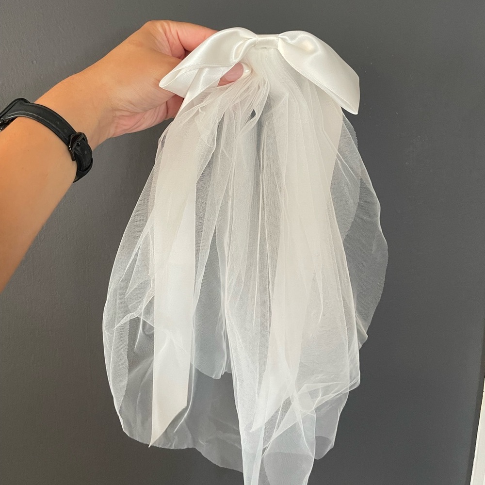 Bridal Bow Veil
